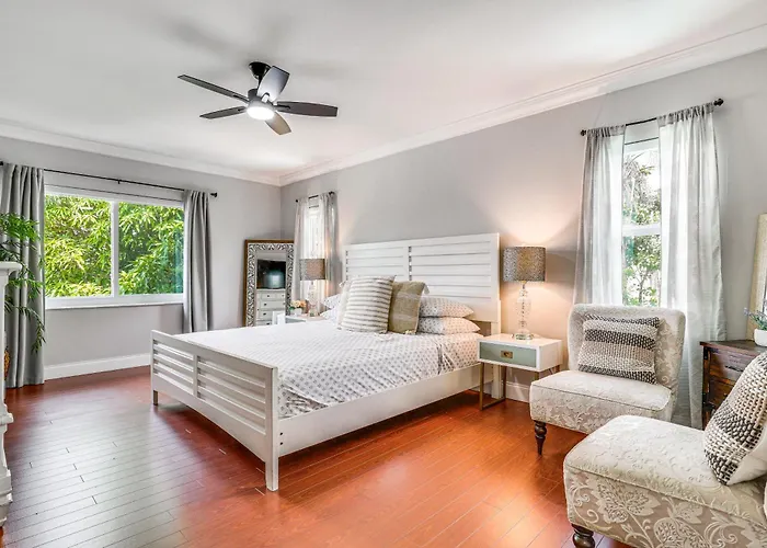 Sun-Soaked Pompano Beach Home W/ Private Pool!