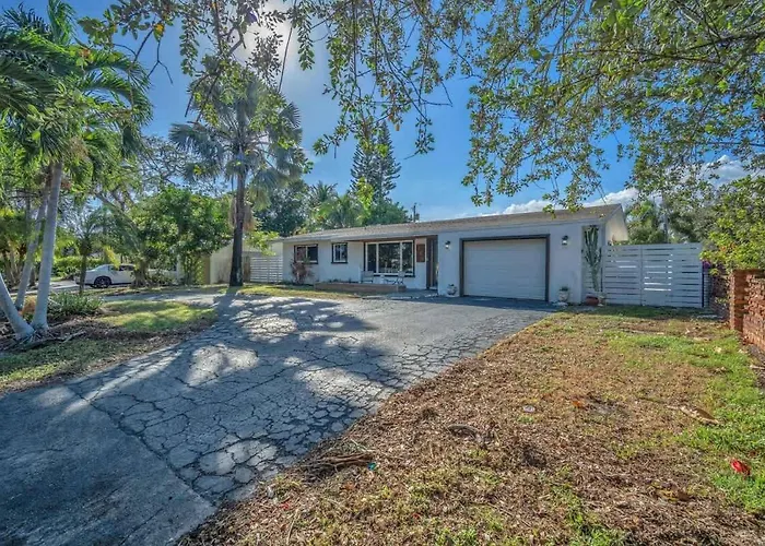 Newly Renovated - Sunny Family Haven In Pompano
